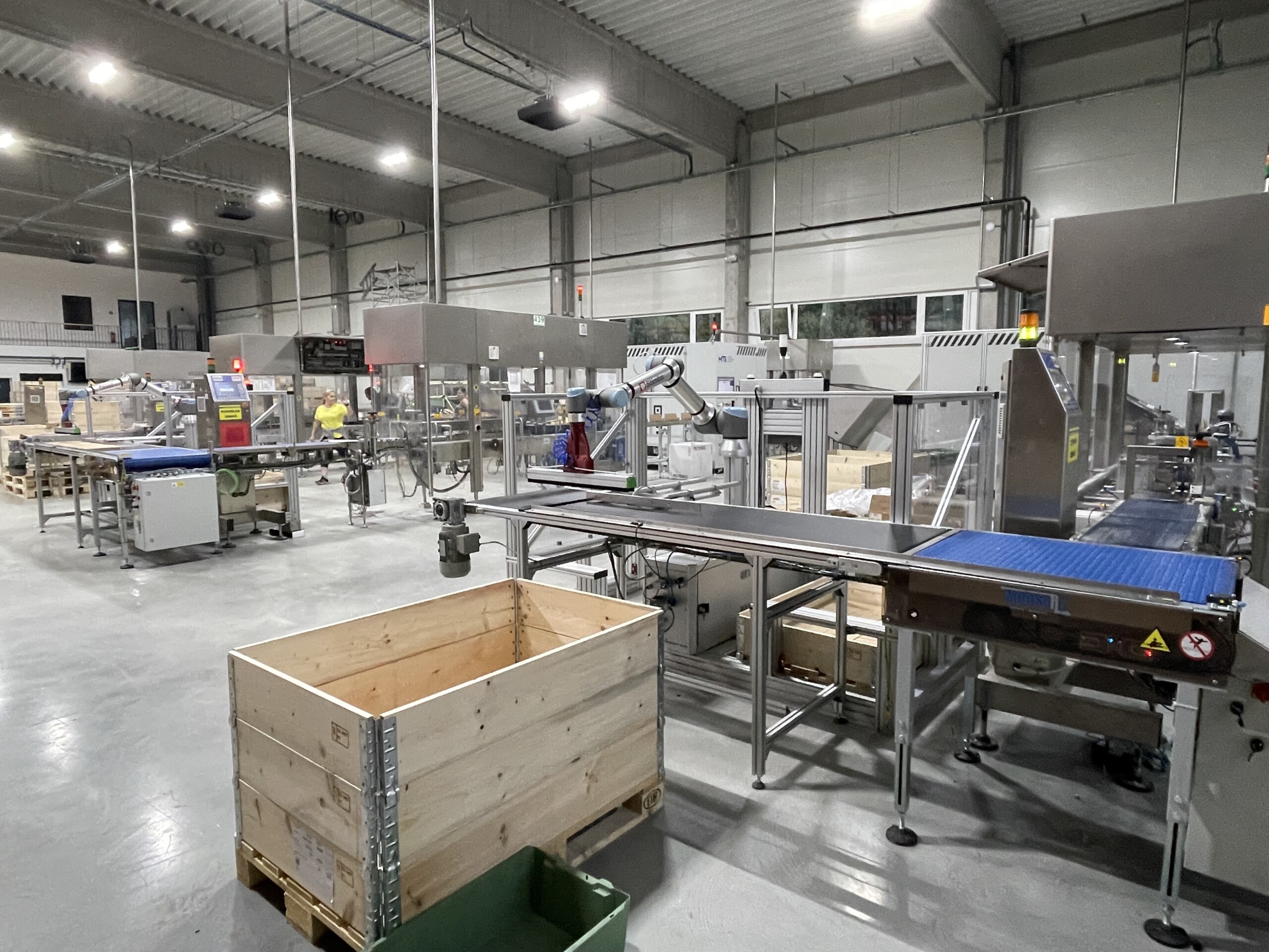 PALco Pro paletizačná bunka v Krama — kompaktné riešenie s UR cobotom