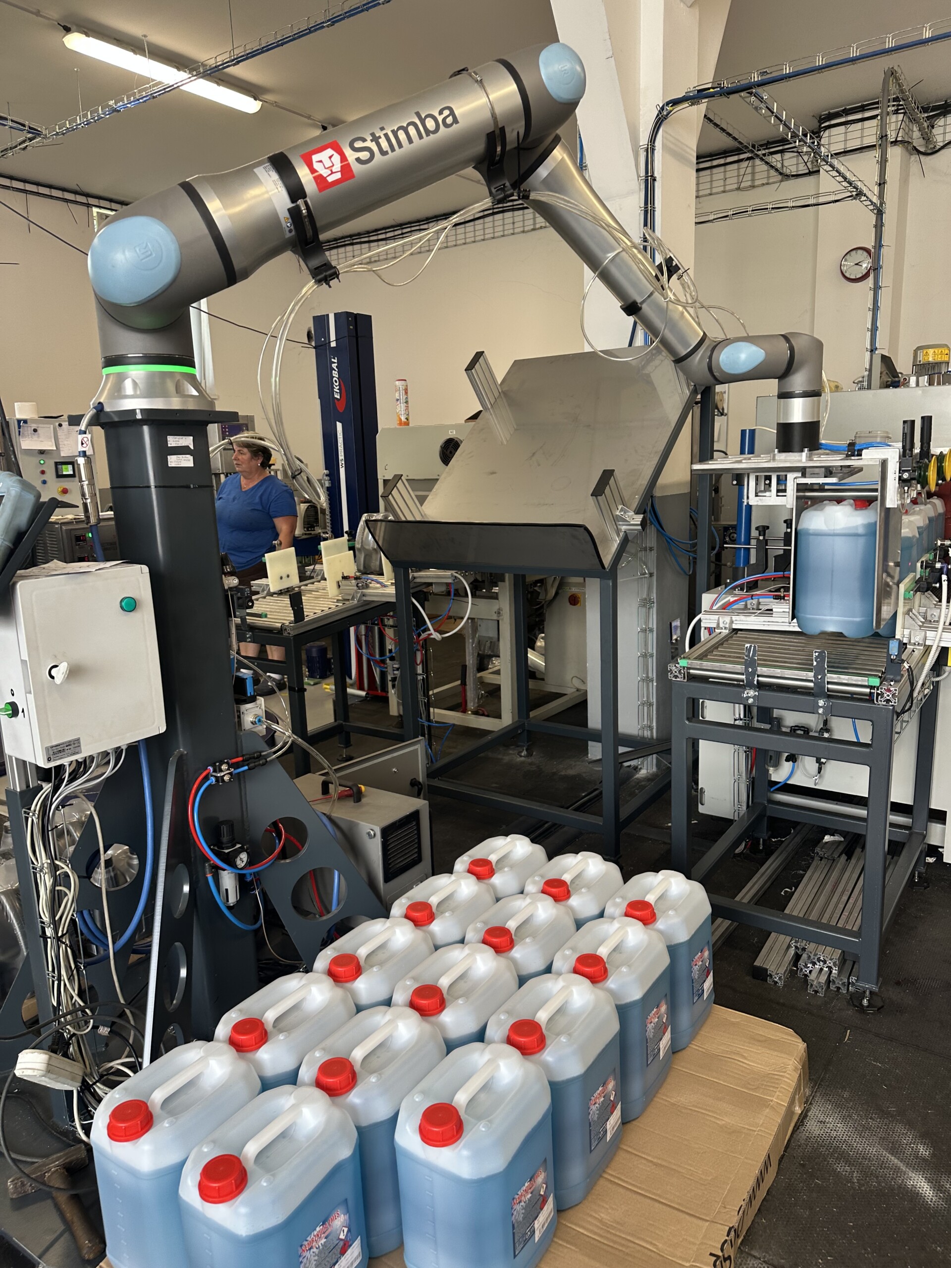 Robotická paletizácia kvapalín s UR20 cobotom v Marpin — PALco riešenie